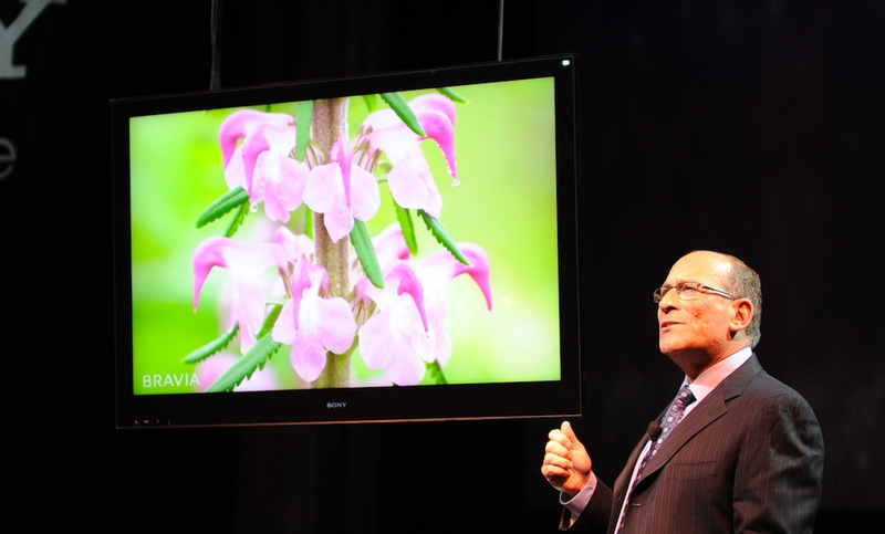 Illustration for article titled Sony's Bravia LED LCD HDTV Lineup: XBR-LX900 and XBR-HX900 Go 3D, and Wi-Fi Abounds